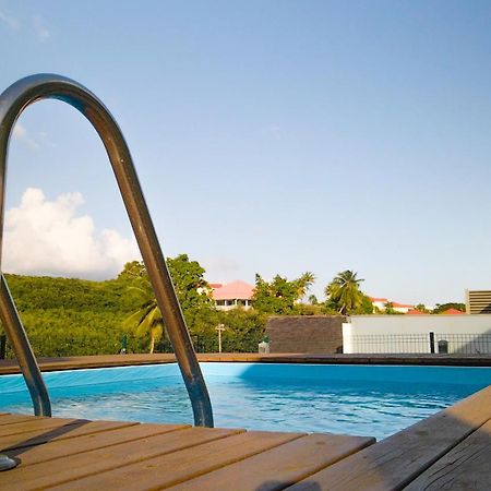 Studio Avec Piscine, A 3 Minutes A Pied Des Plages Sainte-Anne  Exterior photo